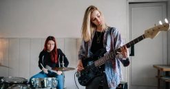 Good Posture for Bassists [Best Posture for Playing Bass]